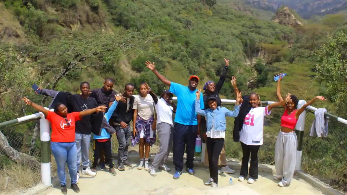 African safari tour travel guide